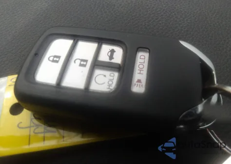 2016 Honda Accord Touring z USA, uszkodzony, nr VIN 1HGCT2B0XGA007377